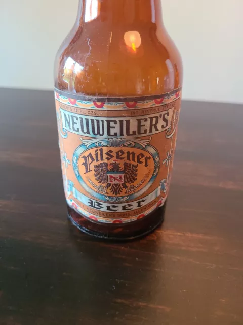 Neuweilers Pilsener Glass  Beer Bottle Allentown, PA