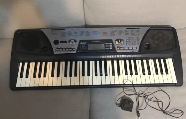 Yamaha PSR-175 Digital Keyboard Piano 61 Full Size Keys - Cosmetically Poor