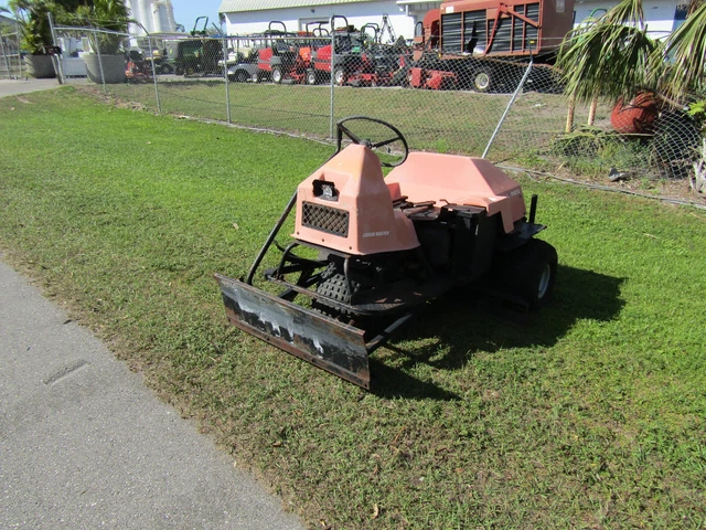 Jacobsen Groom Master Gas Sand Trap Rake  Hydraulic Center Scairifer with Grader