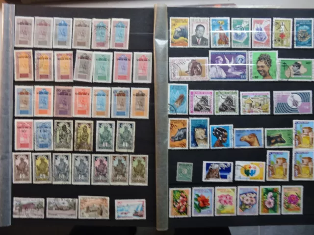 367-Timbre Poste    Haute Volta  Lot De 130 Timbres Toutes Epoques  Bon Etat