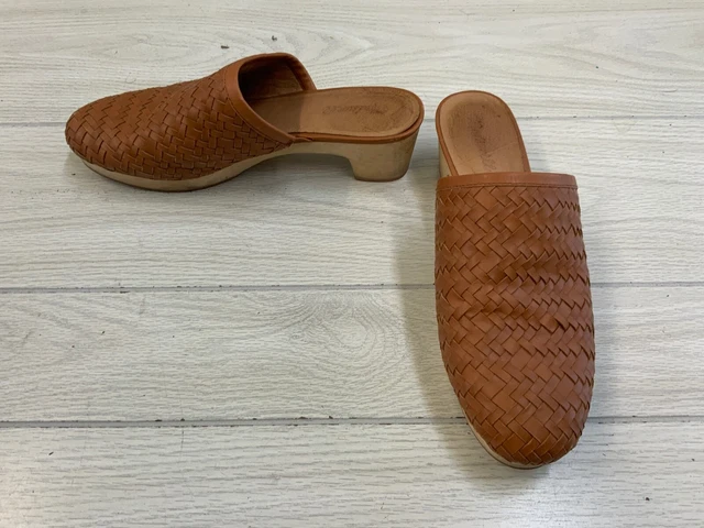 Bcbgeneration deals jordan sandal