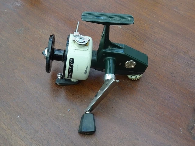 Moulinet Toupie Abu Cardinal 4X Vintage - Taille 3000, 1 Roulement, Bon état, Avec 2 Bobines