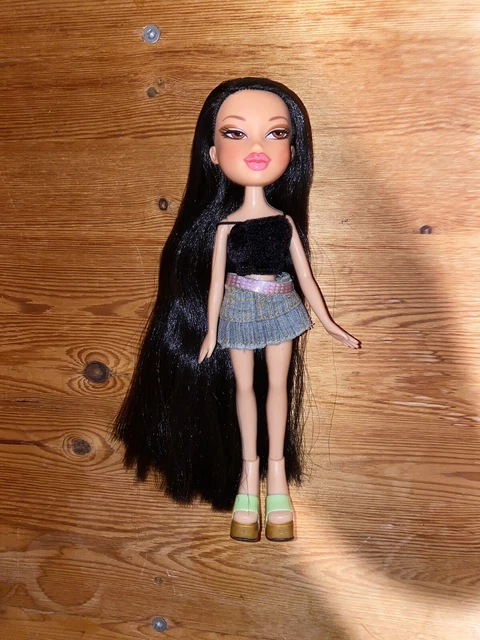 BRATZ ORIGINAL HOT Summer Dayz Fianna Doll Long Hair Edition