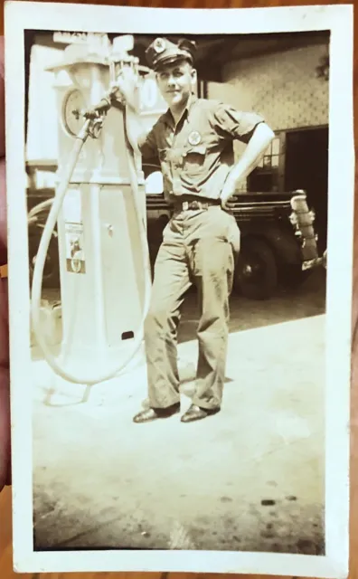 Cool Original Photo Texaco Service Station Worker By Gas Pump Vintage Picture
