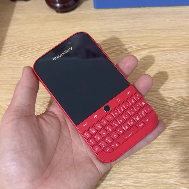 Blackberry Classic Q20 3.5 Inch Dual Core 16GB ROM 2GB RAM 4G LTE 8MP Bluetooth Wifi Smartphone Used 98 New I.576304841 Blackberry Classic Q20 3.5 Inch Dual Core 16GB ROM 2GB RAM 4G LTE 8MP Bluetooth Wifi Smartphone Used 98 New I.576304841