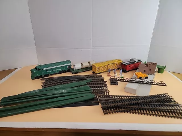 Mantua Tyco HO Penn Central 9769 Varnet Marx Atlas Train Set Lot People Loinel