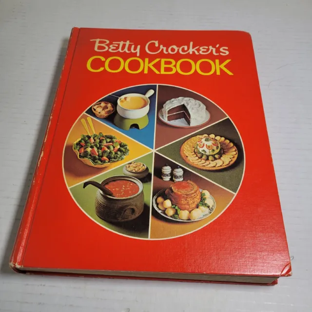 VTG 1973 Betty Crocker's Cookbook Red Pie Hard Cover 20th printing