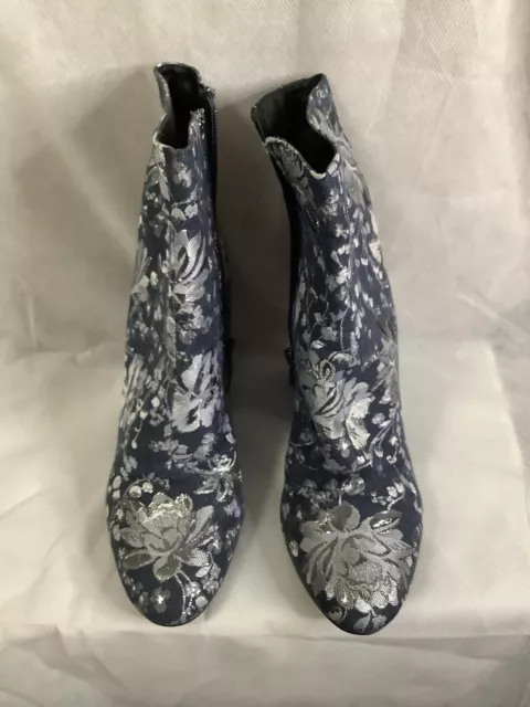 Merona Arie Blue & Metallic Silver Floral Brocade Booties Boots Women's Size 7.5