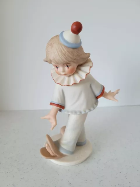 GOEBEL CLOWN FIGURINE IN THE SPOTLIGHT BY GERHARD SKROBEK Excellent condition!