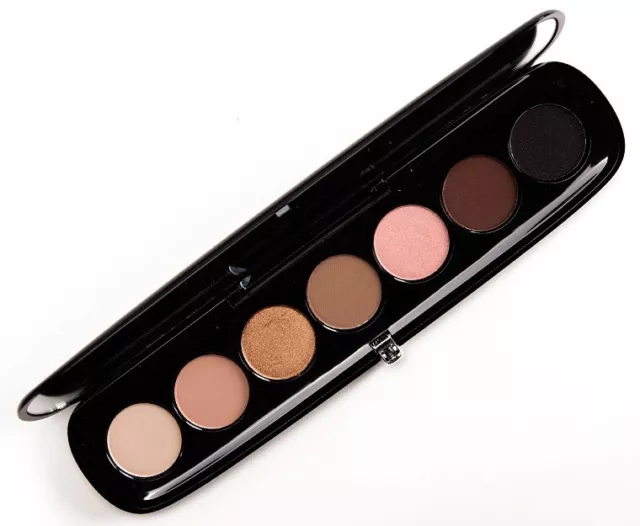 Marc Jacobs Eye-Conic Multi-Finish Palette Glambition 720 Plush Vegan Eyeshadow