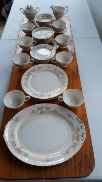 Vintage Homer Laughlin Eggshell Georgian Fine Bone China, 34Total Pieces