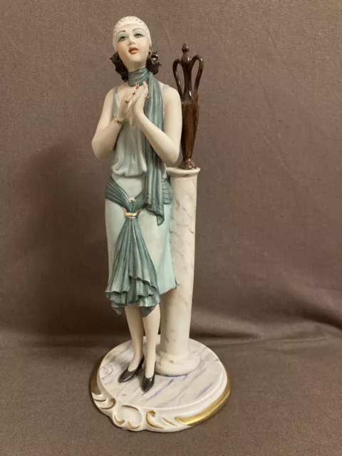 Statuina Donna Capodimonte “la Medea” by Rori
