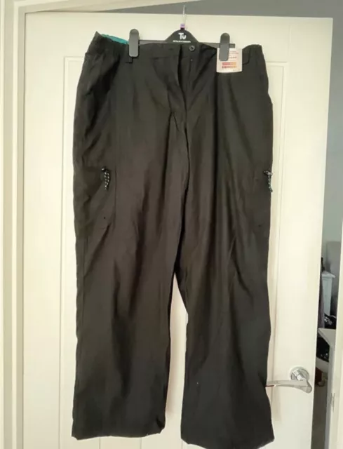 BNWT Ladies' Mountain Warehouse Isotherm walking trousers, size 16, rrp £69+