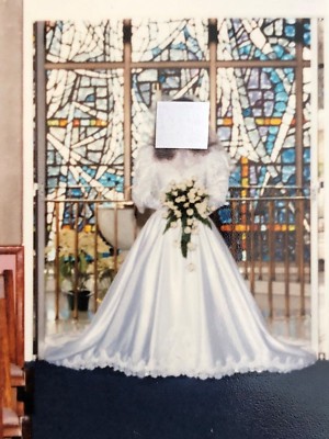  DEMETRIOS Vintage 90's Long Sleeve Beaded Wedding Gown Size 6 with Long Train