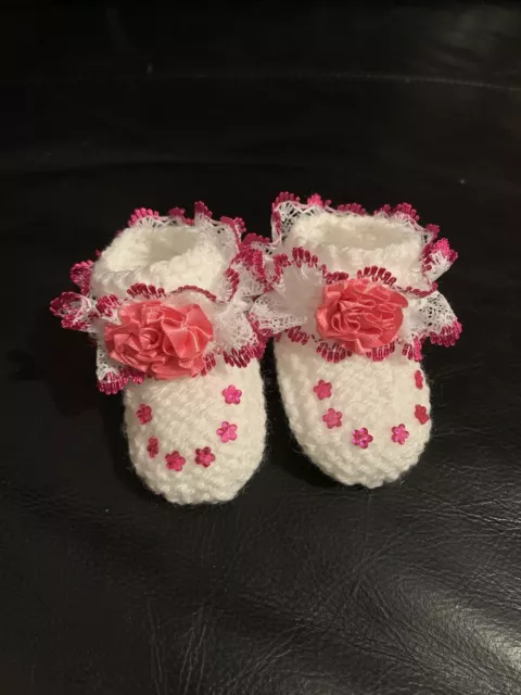 Baby Girls New Hand Knitted Booties Newborn White /Cerise Lace & Flower