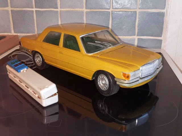 GLM MERCEDES 450 SEL 6.9 AMG (W116)gris métallisé 1978 - Collection