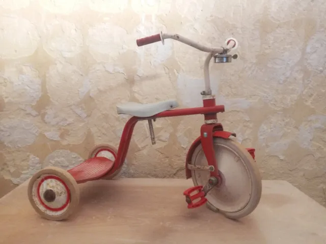 Triciclo In Ferro d'epoca Bianco Rosso  DANMARK + Campanello COMET