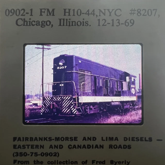 0902-1FMH10-44,NYC#8207,Chicago, Illinois. 12-13-69