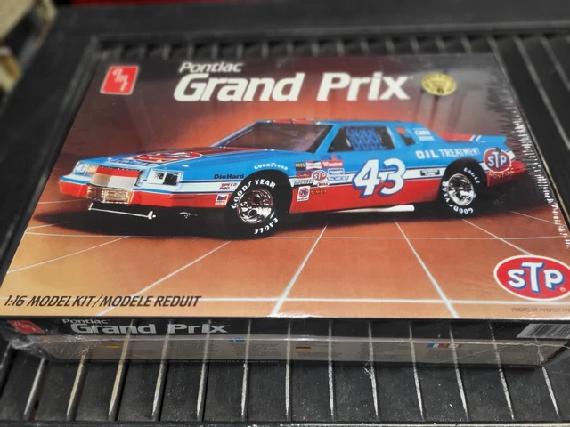 amt STP Grand Prix 1/25 モデルキット amt STP Grand Prix 1/25 モデルキット AMT STP Grand Prix 1/25