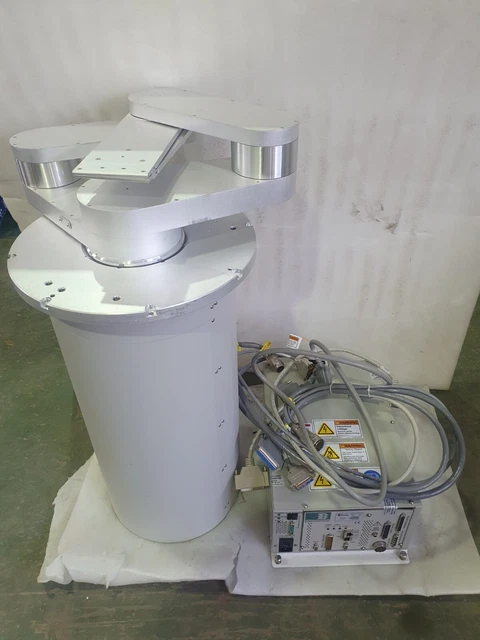 Used Brooks Automation MAGNATRAN 8 ROBOT 140392 + 178596R CONTROLLER