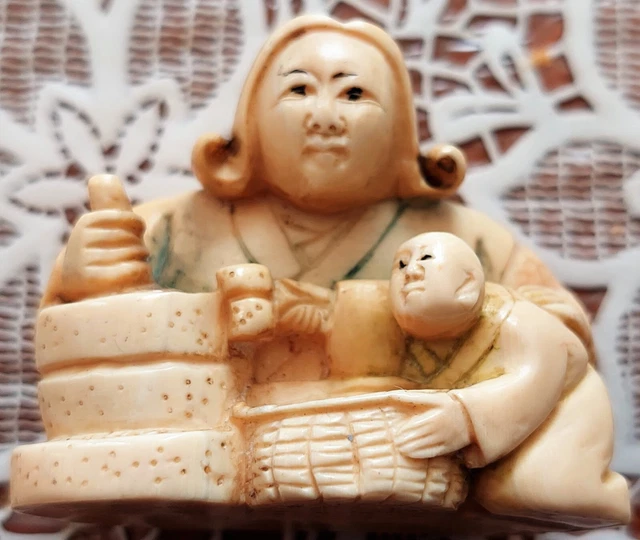 SCULPTURES EN MINIATURE d'une femme japonaise et son enfant fin 19?�me haut 4 pro EUR 320,00 