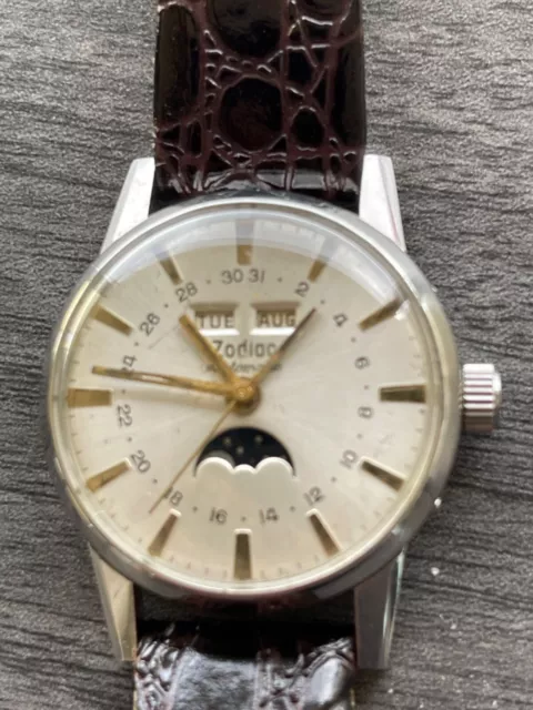 Vintage Zodiac Automatic Moonphase Triple Date Calendar Watch Stainless Serviced