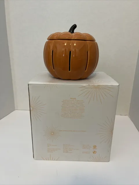 Partylite ScentGlow Electric Wax Melter Warmer Autumn Pumpkin White P90776