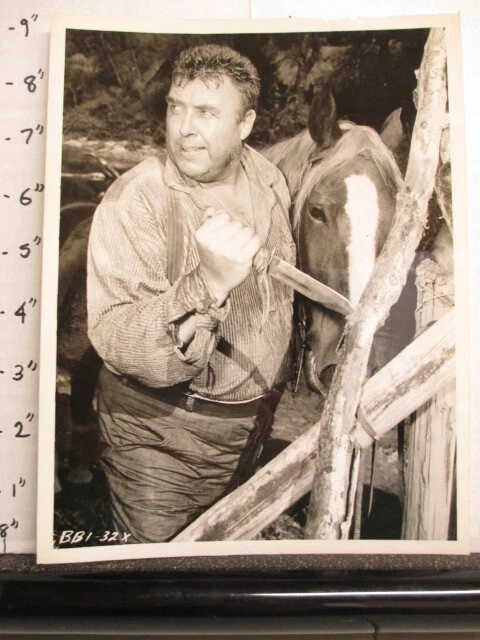 ABC TV show photo 1950s THE ROUGH RIDERS Peter Whitney horse corral knife