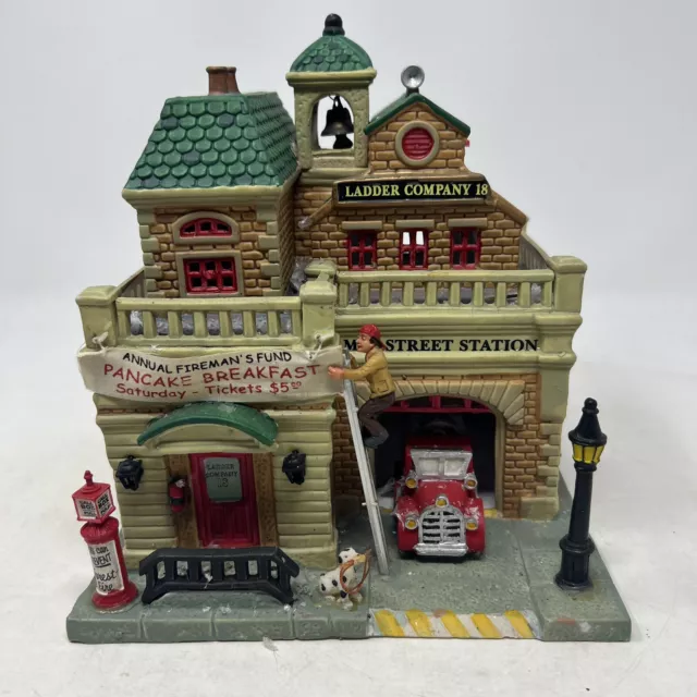 Lemax Caddington Village May Street Station Christmas House 95845