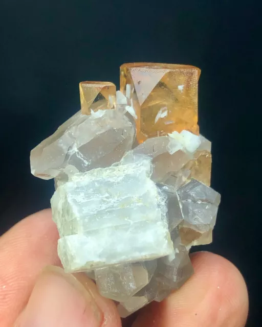 Natural honey colour topaz crystal with quartz from Skardo Pakistan_33 GM