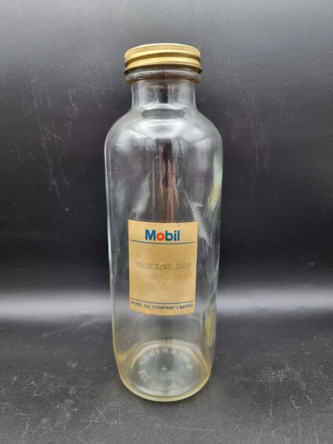 MOBIL VACUOLINE 1409 Collectable Vintage Oil Bottle Automobilia