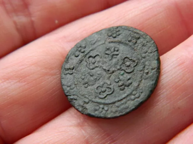 Rare Medieval bronze jetton / token coin Castle ? Metal detecting detector