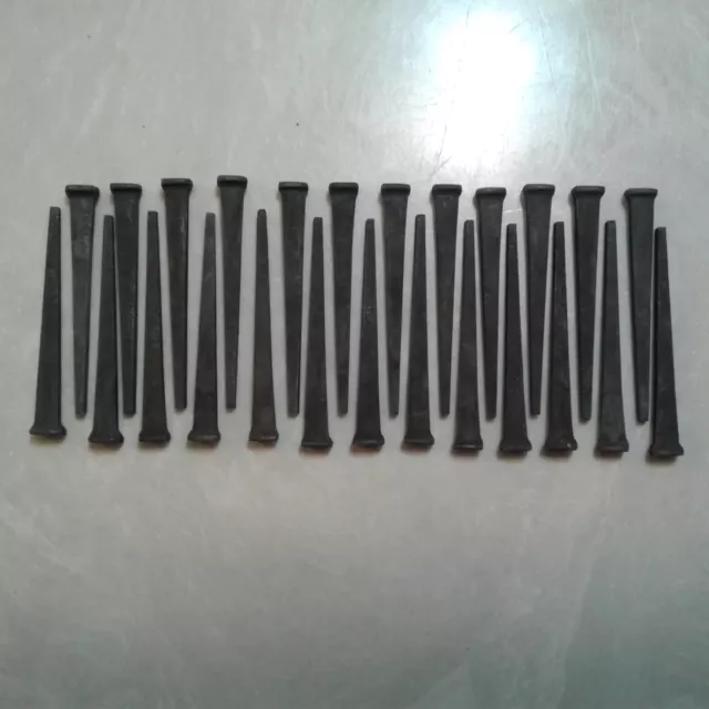 Lot Of 25 2  1/2 Inch Rustic Antique Square Cut Nails  Unused