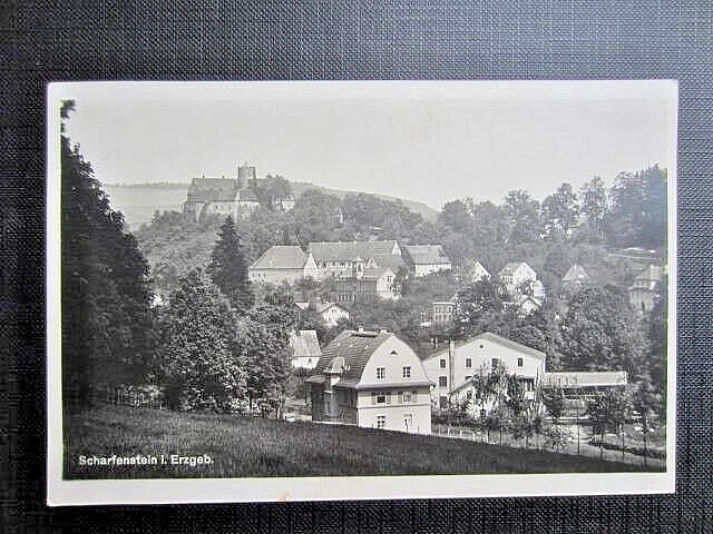 Foto-Postkarte SCHARFENSTEIN i. Erzgeb., Gesamtansicht, 1933 gelaufen
