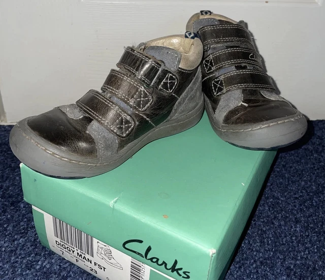 Clarks top boys 7f