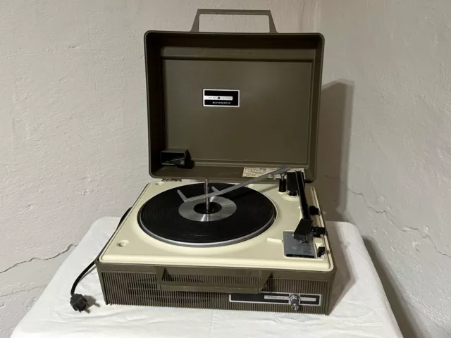 Vintage Portable General Electric Solid State Automatic Record Player