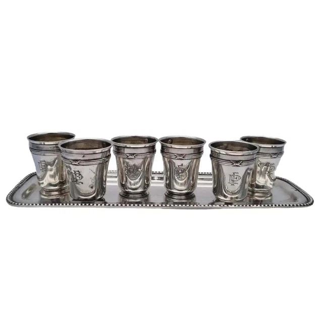 Juego de seis copas de licor de plata de ley con bandeja, platería antigua.