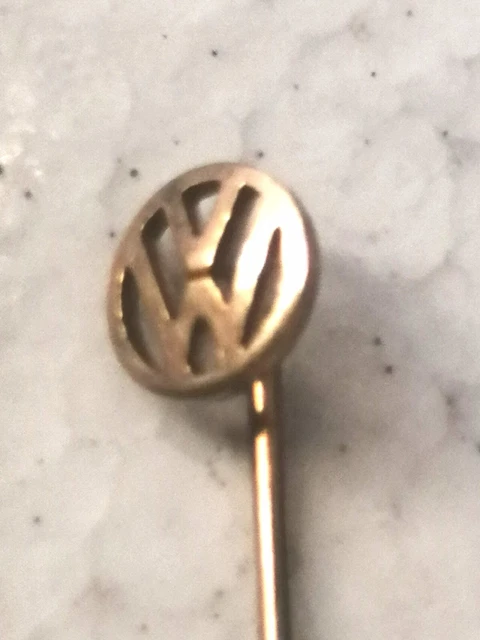 Antica spilla unisex in oro 333  colore giallo della Volkswagen degli anni 60