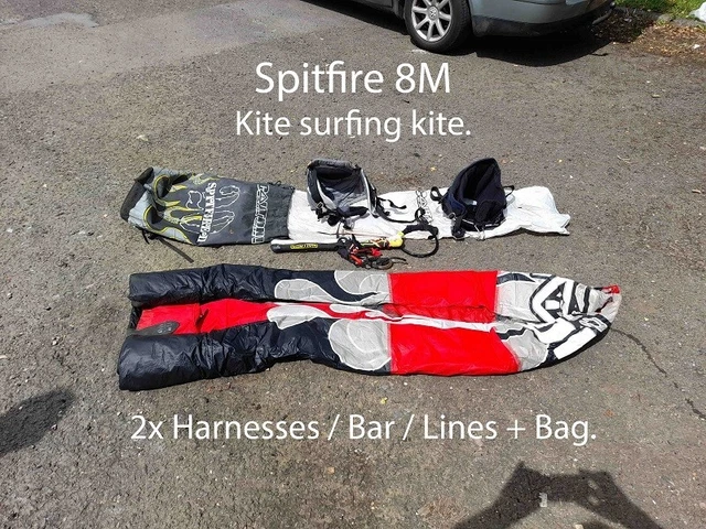 Caution "Spitfire" 8m kitesurfing Kite, 2x Harnesses, +Bar/Lines & Bag