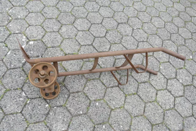 Sackkarre Eisen Räder Art Deco Gartendeco komplett aus Eisen mit alter Patina