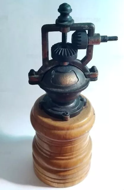 https://www.picclickimg.com/fVgAAOSwdJVa1LsP/Vintage-Hand-Crank-Pepper-Grinder-Kit-Mechanism-Antique.webp
