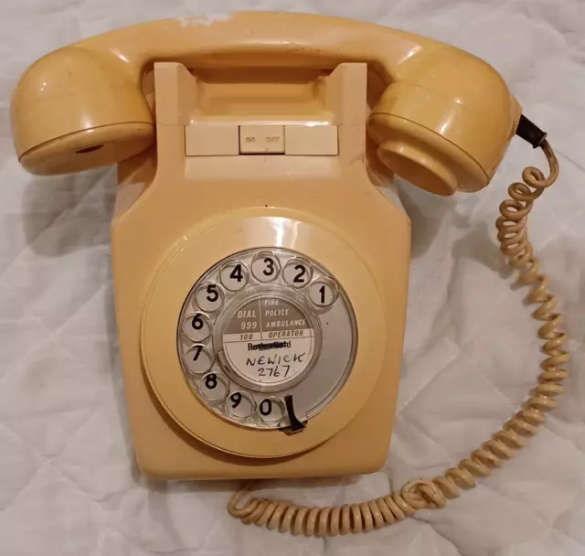 Vintage  cream rotary dial telephone  for wall mounting  (untested)