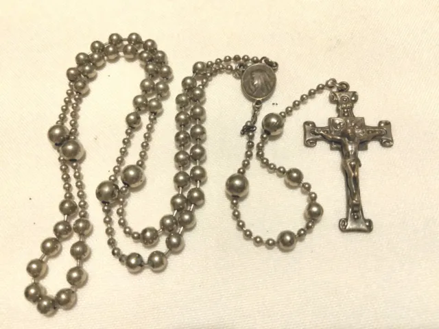 Cadena de tirón de níquel sobre latón de la Segunda Guerra Mundial centro de rosario necesita reparación
