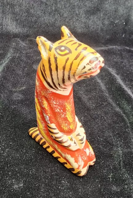 Oxacan Wood Carving Tiger Sitting