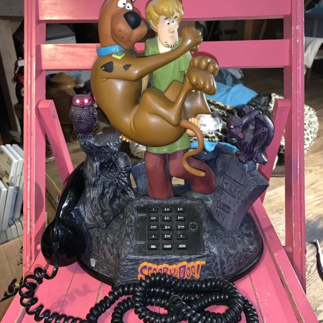 Vintage 2000 Scooby Doo Shaggy Animated Telephone Halloween Graveyard Working