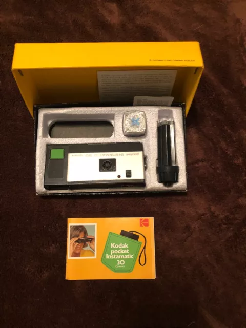 Vintage Kodak Pocket Instamatic 30 Camera Outfit W/ Original Box Vtg