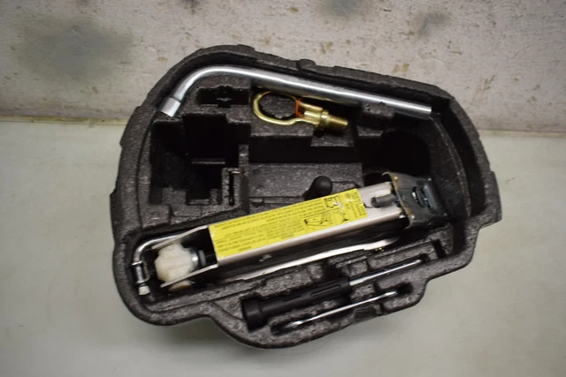 Outil De Levage (cric) Pour Mercedes SLK R170 - Arrière - Occasion En état Opérationnel