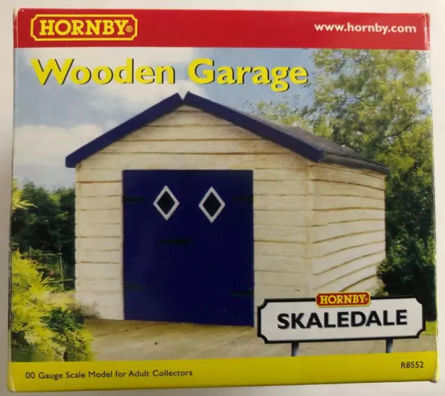 Hornby Skaledale R8552  1:76/Oo Scale Wooden Garage -Shed  - Mint Boxed