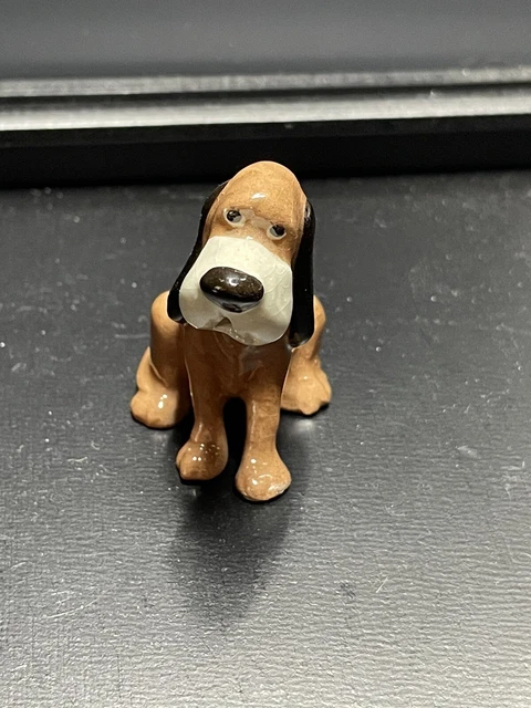 Hagen Renaker MCM BLOODHOUND  Miniature Figurine Porcelain Open Mouth Original