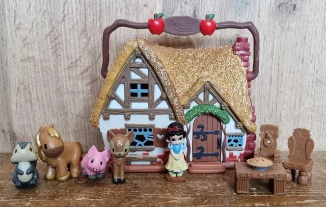 DISNEY ANIMATORS COLLECTION Snow White Cottage Micro Playset With Mini ...